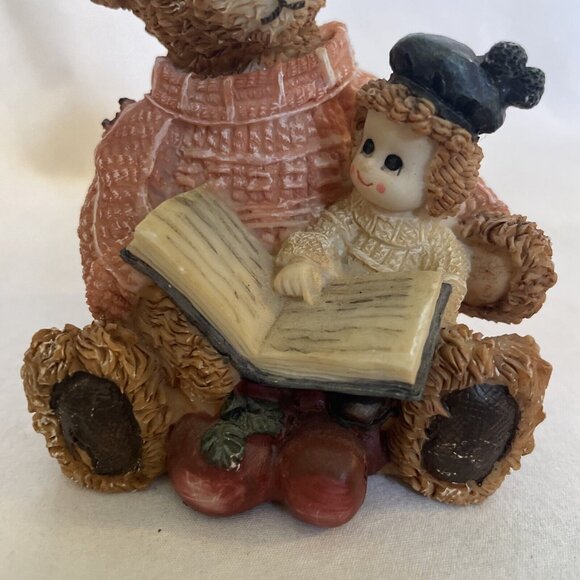 Design Impressions Sweater Bears Reading Book Resin Figurine 4" 26920 Figurine - Picture 9 of 12